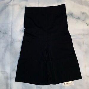 NWOT Wacoal M High Waist Black Shaper Shorts